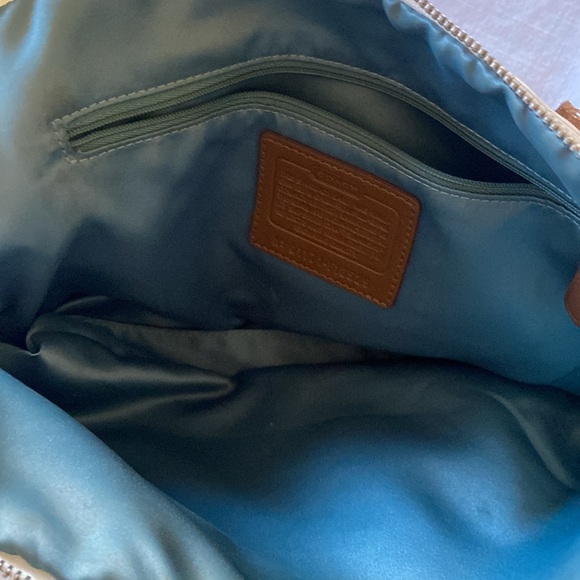 Coach bag. Cream and brown. Very good used condition - Picture 5 of 8